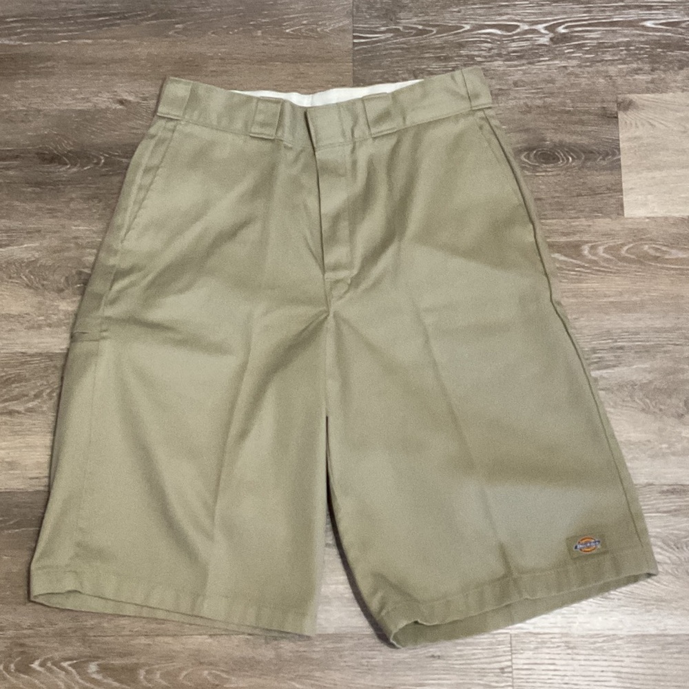 Dickies Men's Tan Flat Front Shorts